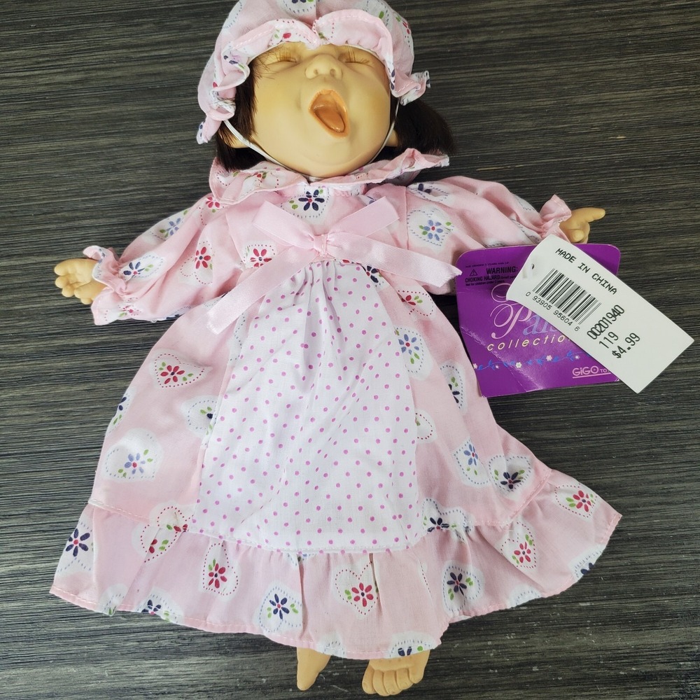GI-GO Toys Palm Pal Bean Bag Doll 10" 1990s Girl Yawning Flower Gown Vtg W/Tags